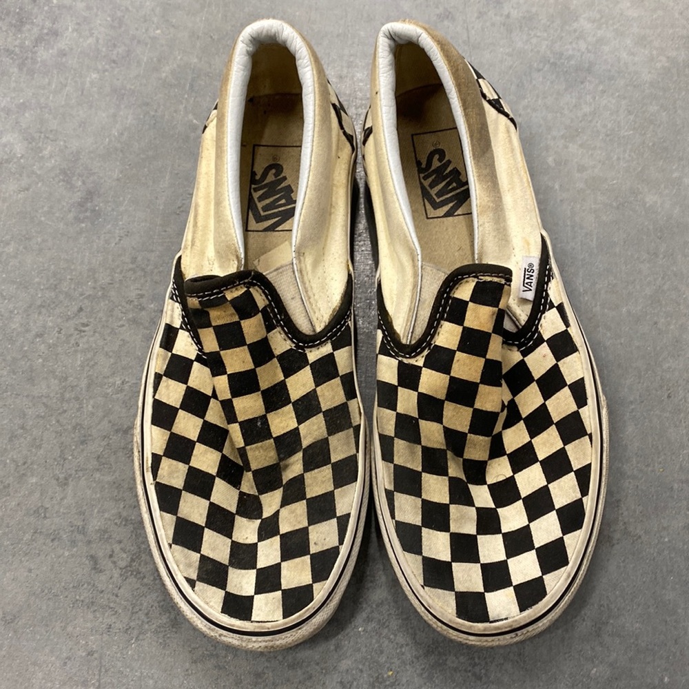 Vans Checkerboard Men’s slip ons Used Dirty size 8 no other known issue